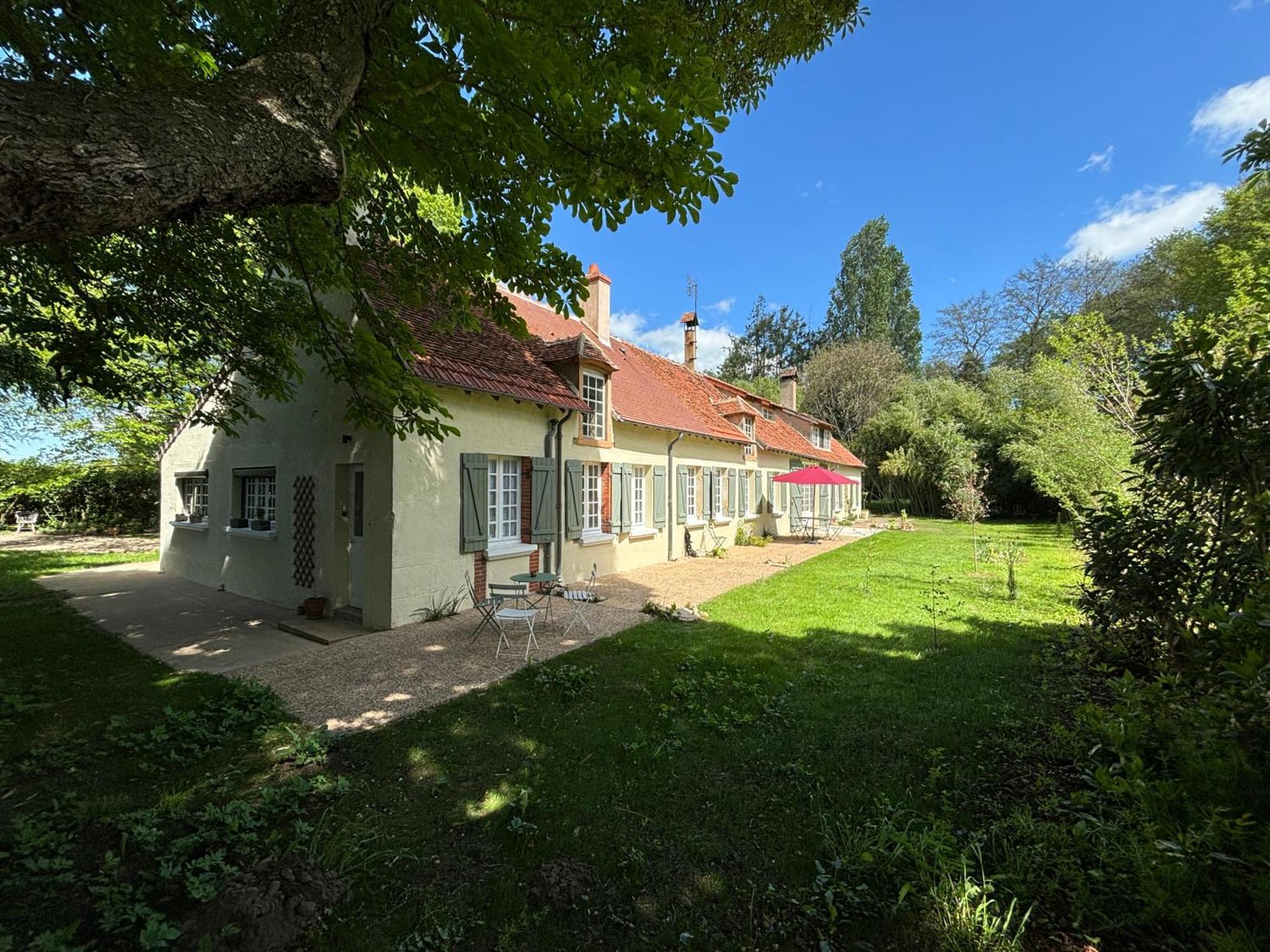 La Haute Tremiere Charenton-du-Cher Luaran gambar