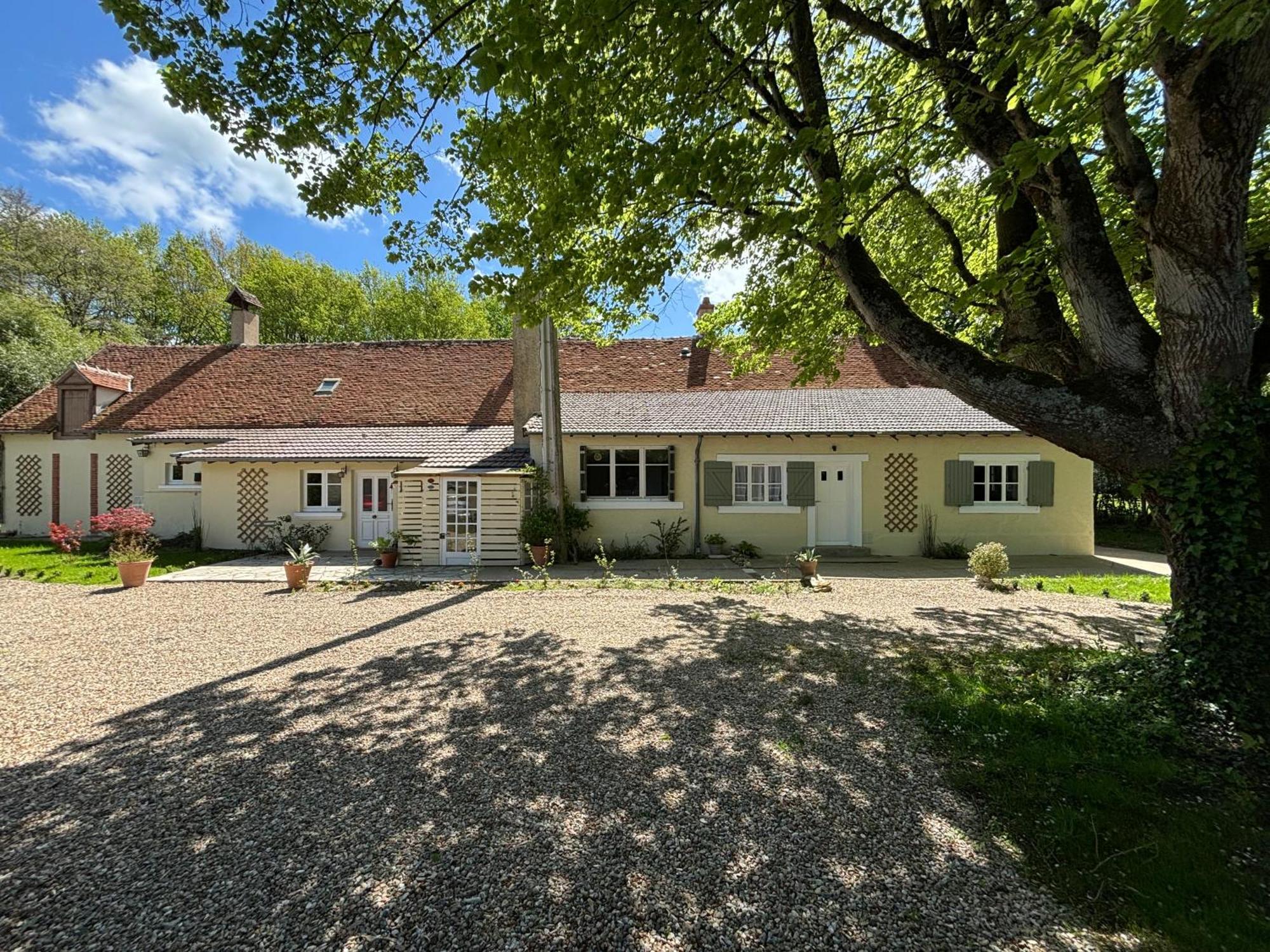La Haute Tremiere Charenton-du-Cher Luaran gambar
