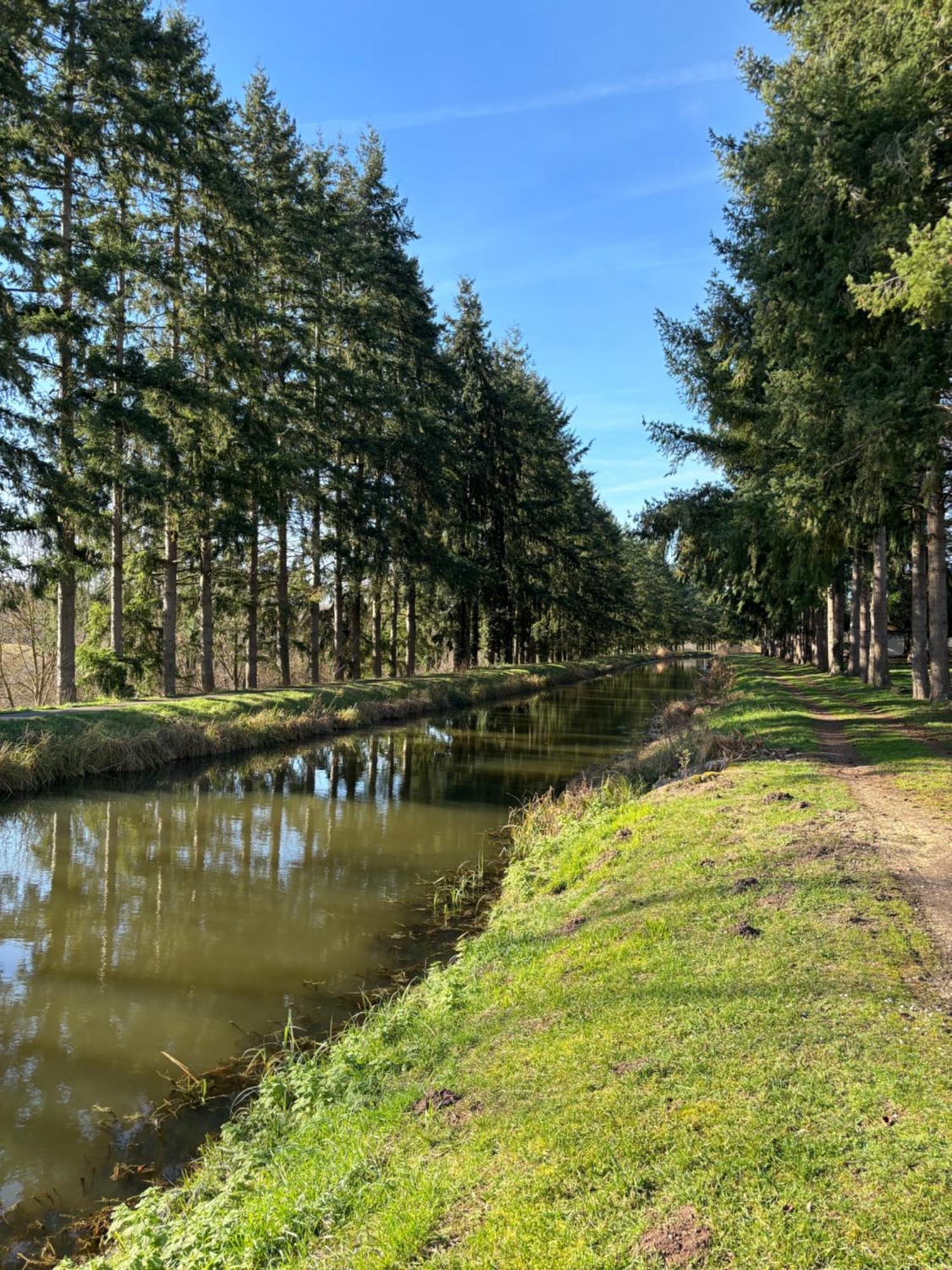 La Haute Tremiere Charenton-du-Cher Luaran gambar